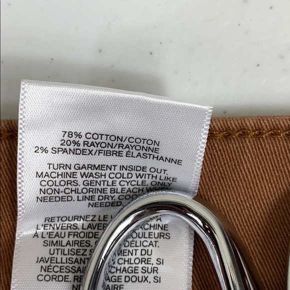 Express Mid Rise Carmel Legging Jean - Picture 5 of 7